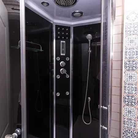 Alexger House View *