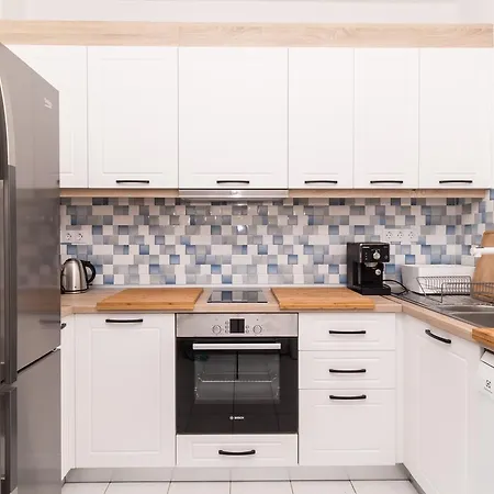 Alexger House View *